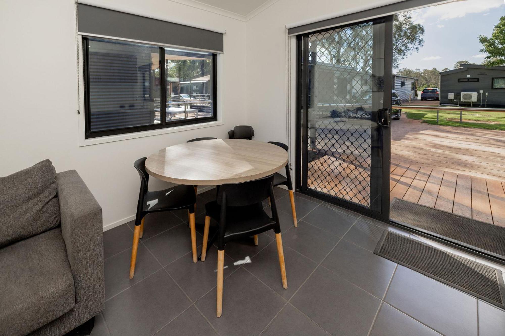 Big4 Renmark Riverfront Holiday Park Extérieur photo