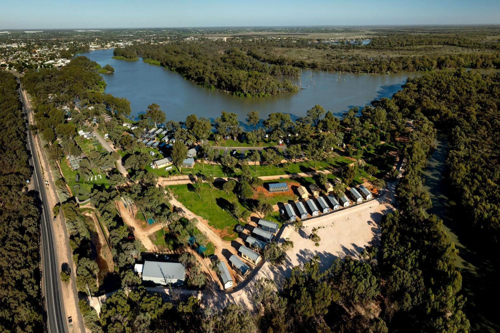 Big4 Renmark Riverfront Holiday Park Extérieur photo
