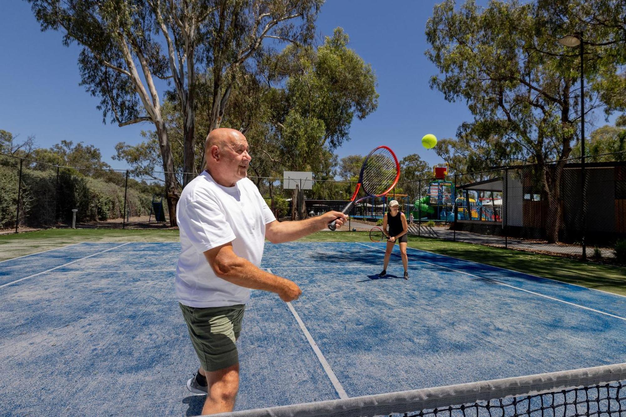 Big4 Renmark Riverfront Holiday Park Extérieur photo
