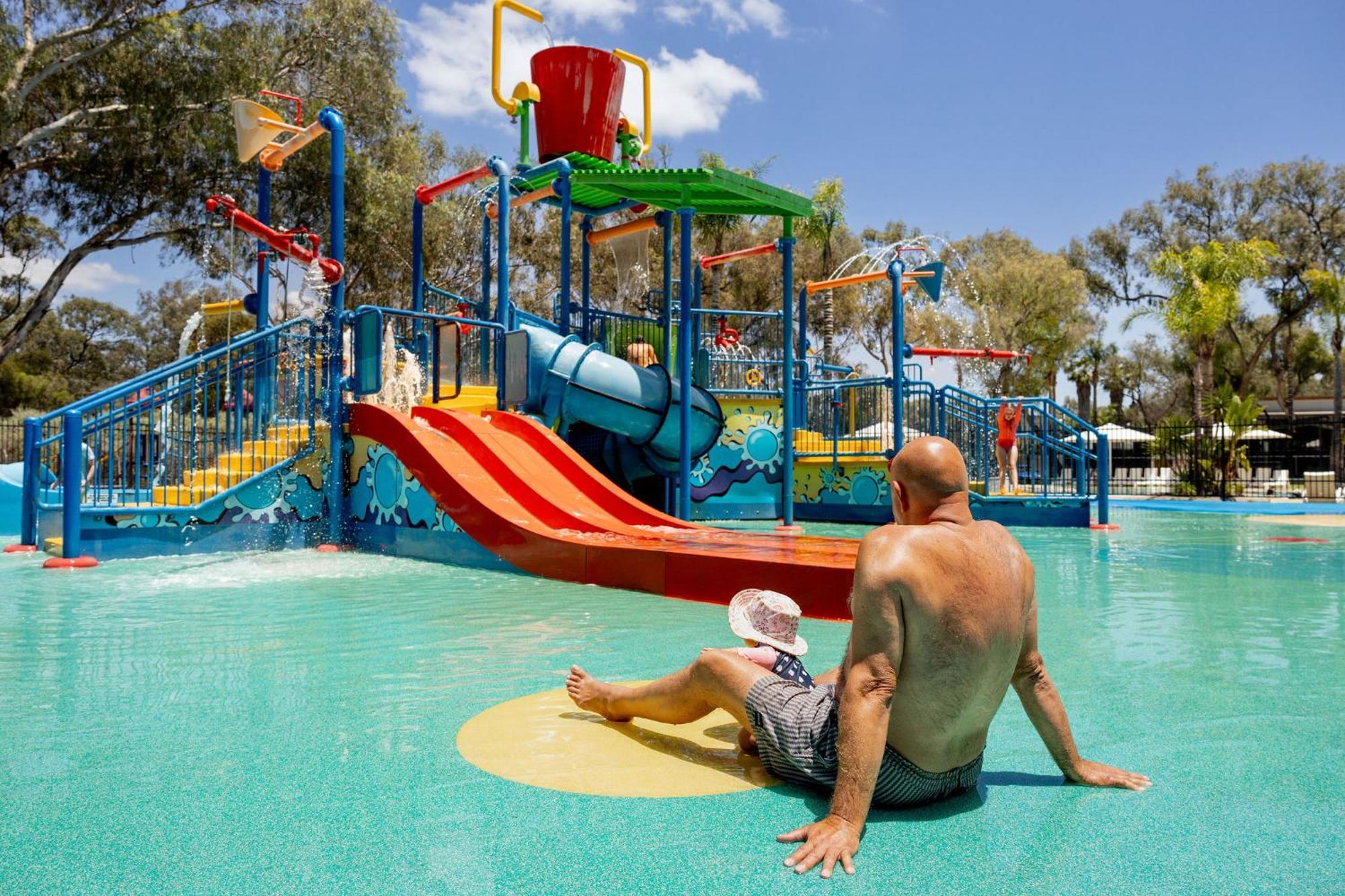 Big4 Renmark Riverfront Holiday Park Extérieur photo