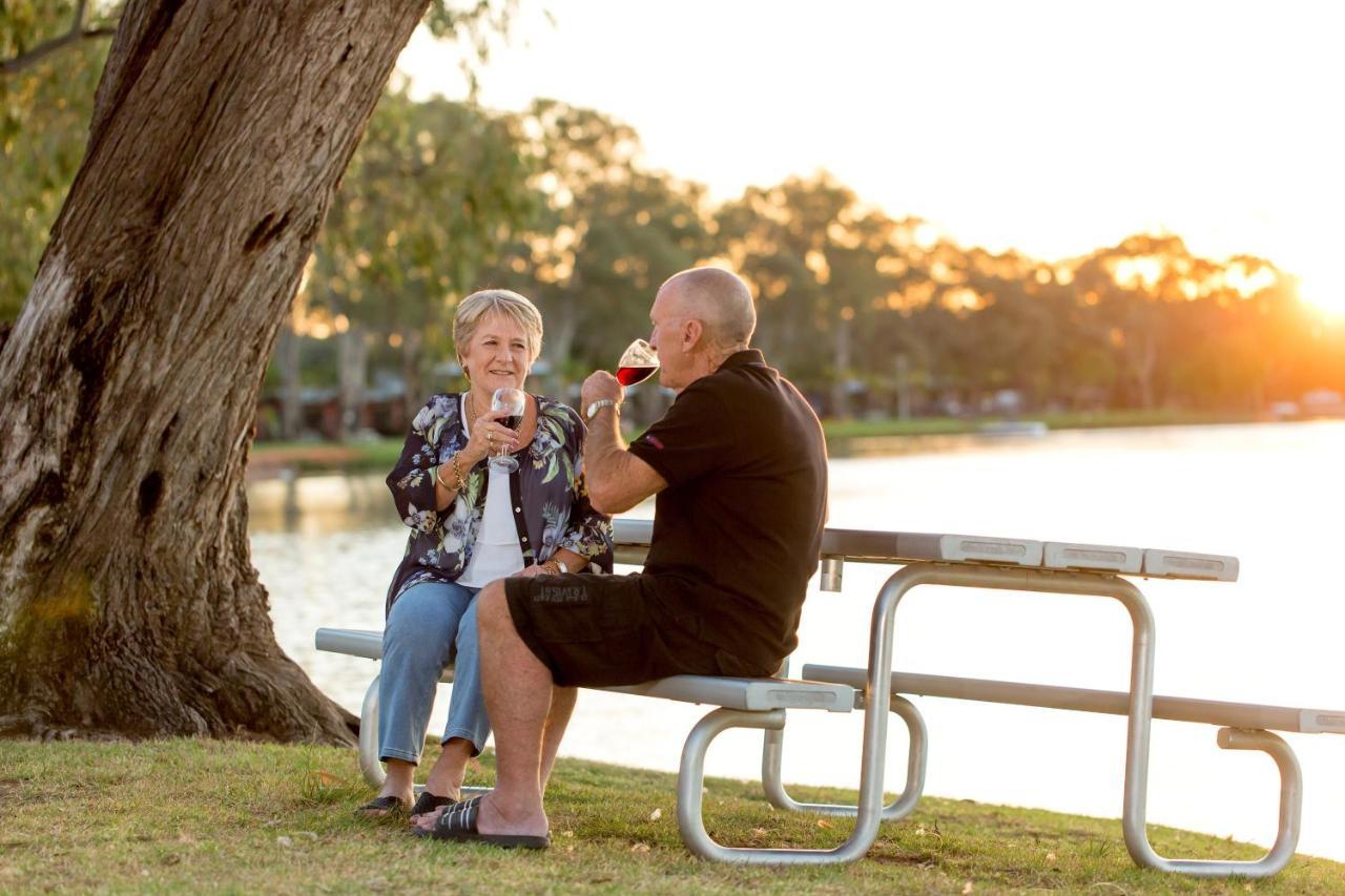 Big4 Renmark Riverfront Holiday Park Extérieur photo